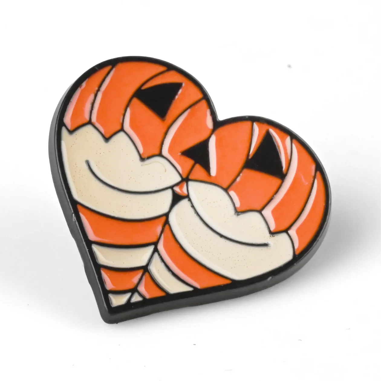 Pinup Heart | 3 cm | Metal | Pop Culture Pin | Halloween image 1